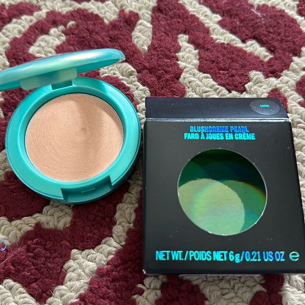 MAC Lune Blushcreme Pearl!  New, Doscontinued, RARE!  A collector’s item!